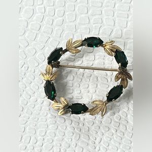 VINTAGE SIGNED VAN DELL 12K GF GREEN RHINESTONES BROOCH